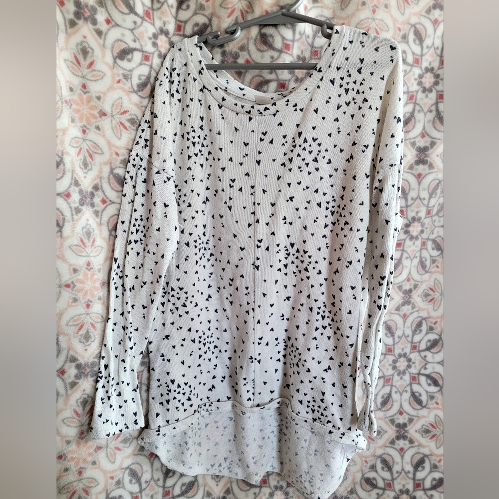 Youth Black and White Heart Pattern Top
